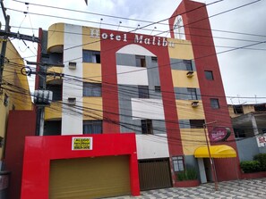 Front of property - Hotel Malibu Cajazeiras (Salvador)