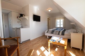 1 室のベッドルーム、インターネット