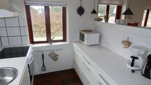 Geladeira, micro-ondas, lava-louças