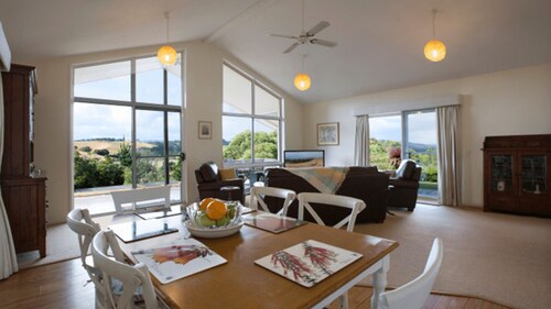 Mhara Downs Country Escape