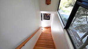 Interior - Magic Beach House - Sensational Views (WALKERVILLE SOUTH)