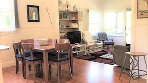 Dining - Waratah Bay Tree Tops Escape (WARATAH BAY)