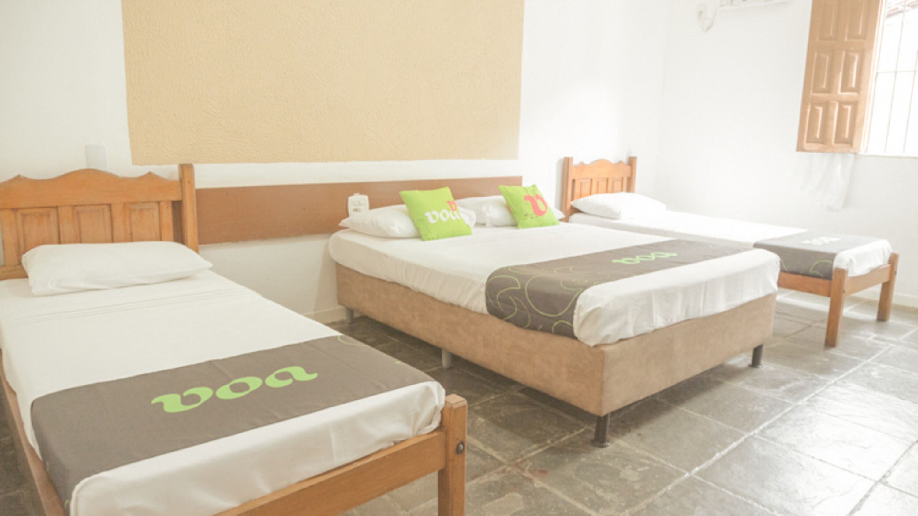 Minibar, Wi-Fi gratis, dan seprai linen