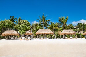 Private beach, sun loungers, beach umbrellas, beach towels