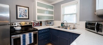 ❤️ Private Large Patio, 2Mile Downtown, 2Min to HPU, SMART TVs ❤️