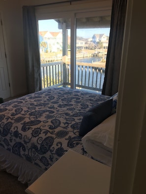 4 camere, Wi-Fi, lenzuola