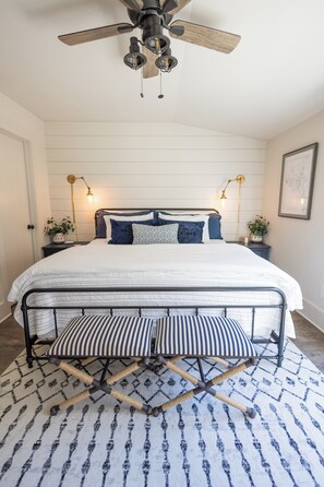 1 bedroom, iron/ironing board, free WiFi, bed sheets