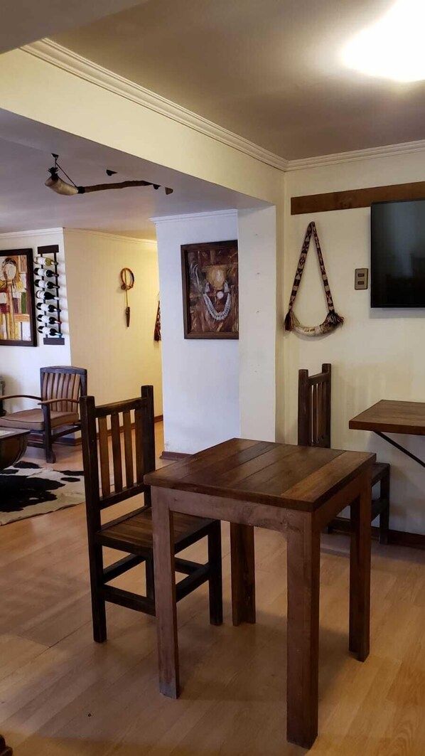 Dining - Tierra y Vino (Santa Cruz)