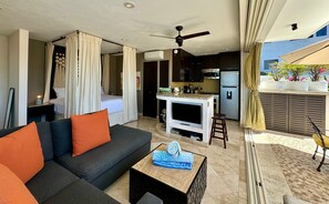 TV - Casa Celeste - Hilltop Penthouse! Private Pool! (Puerto Vallarta)