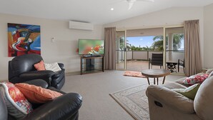 บ้านพัก (4 Bedrooms) |  ห้องนั่งเล่น