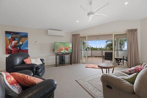 Casa (4 Bedrooms) | Sala de estar