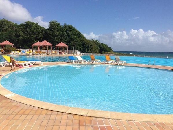 Piscine extérieure
