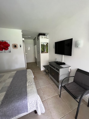 1 chambre, fer et planche Ă repasser, Wi-Fi, literie fournie
