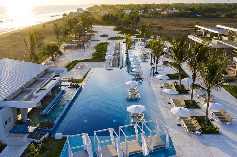 Oceana Resort & Conventions - All Inclusive
