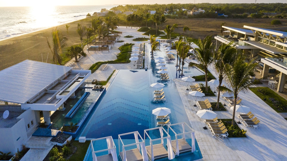 Oceana Resort & Conventions (All-Inclusive) — Costa de Puerto San José