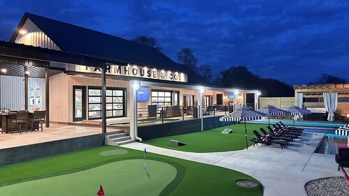 5 King Masters, Pool, Putting Green, Hot Tub, Playset, Gameroom, Gym