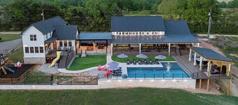 5 King Masters, Pool, Putting Green, Hot Tub, Playset, Gameroom, Gym