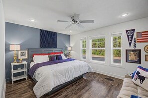 8 habitaciones, escritorio y tabla de planchar con plancha 