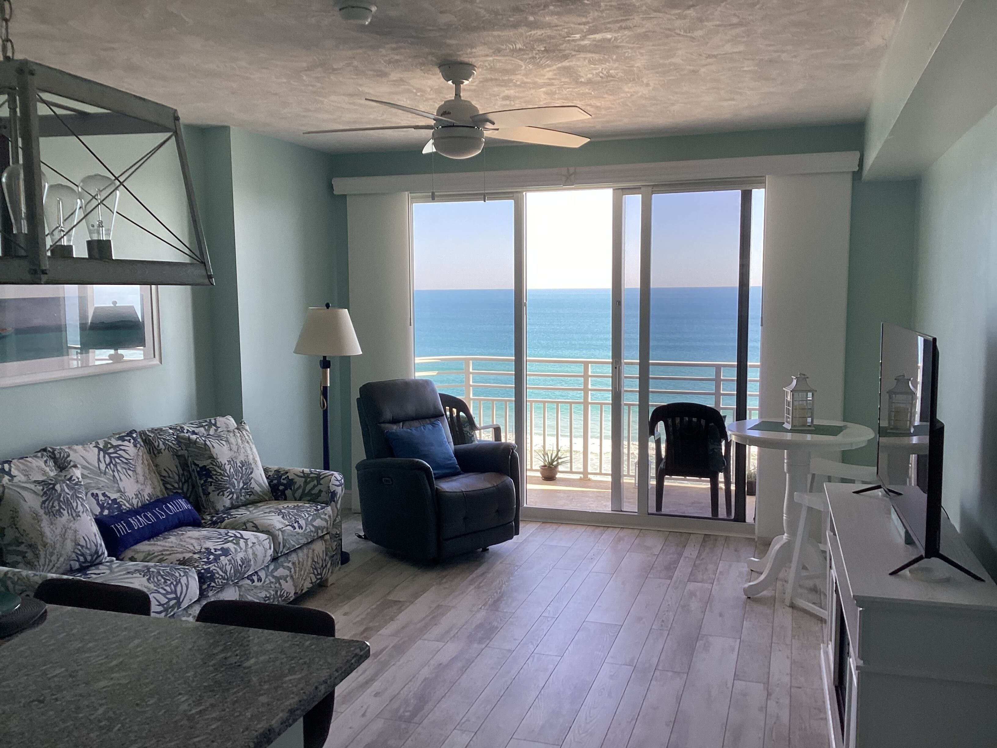Condo, 1 Bedroom, Balcony, Oceanfront (702) | Living area | 50-inch flat-screen TV with cable channels, TV