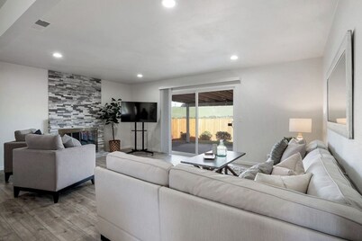 🏡Estilo moderno y moderno 4BR / 2BA🏡W / gratis 🚘Aparcamiento🚘