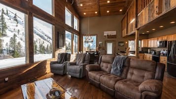 Smart-TV, Kamin, DVD-Player, Videothek