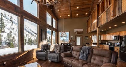 Elegant Cabin- Northfork Idaho Salmon River, Reunions, Secluded. Quiet. Views