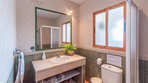 Bañera y secador de pelo