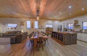 Dining - Chalet w/ Panoramic Teton Views, Hot Tub & Sauna (Tetonia)