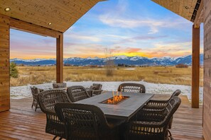 Outdoor dining - Chalet w/ Panoramic Teton Views, Hot Tub & Sauna (Tetonia)