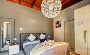 Chambre Standard double | Literie de qualité, minibar