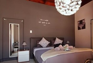 Standard Double Room | Premium bedding, minibar, laptop workspace, free WiFi