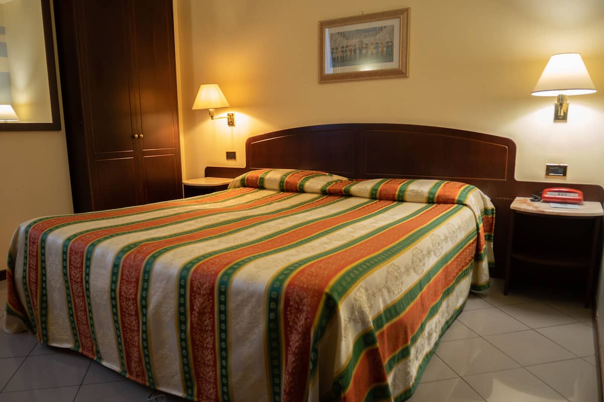Classic Double Room