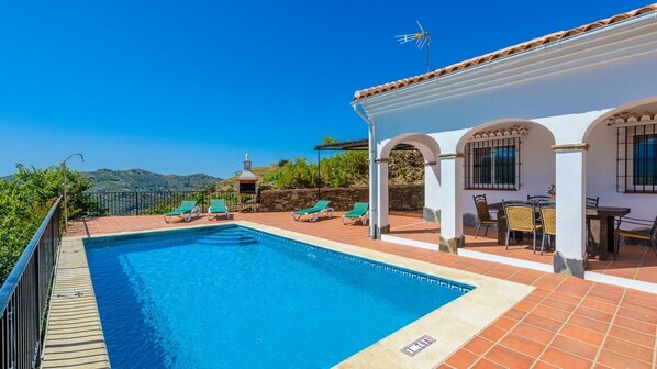 Pool - Finca La Viña Cómpeta by Ruralidays (Málaga)