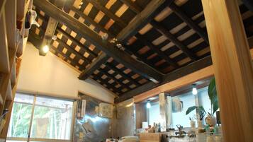 Western Style Room | Shared kitchen | Shared fridge, microwave, stovetop, cookware/dishes/utensils