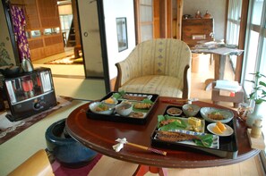 Free daily Japanese breakfast 