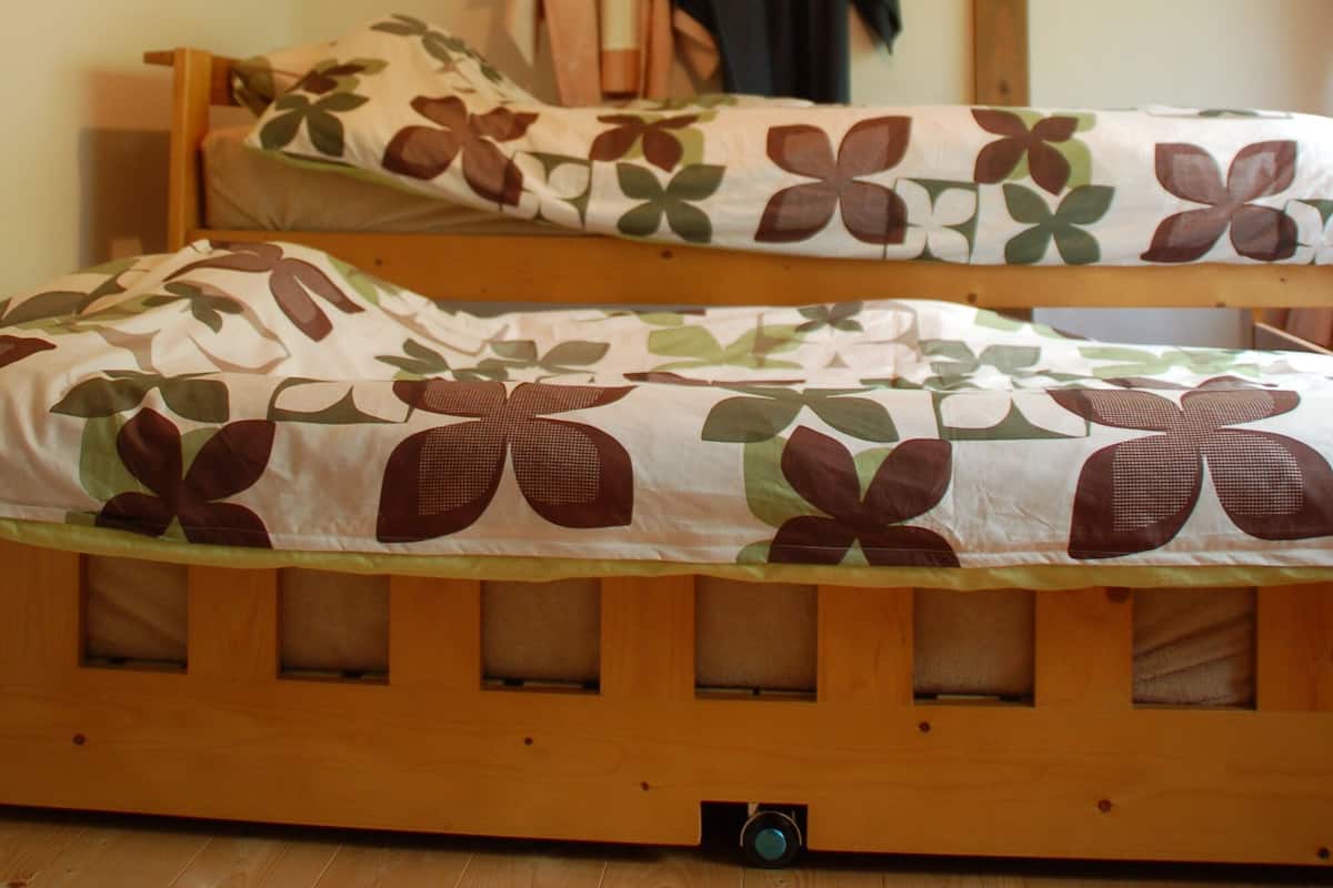 Down duvets, desk, free WiFi, individually decorated