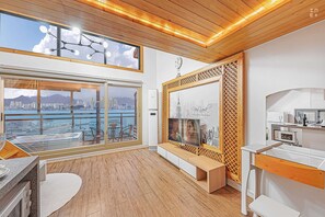 Cabin (Rising moon(exterior spa))