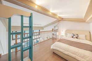 Cabane (Riding moon(exterior spa))