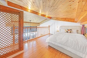 Cabin (Rising moon(exterior spa))