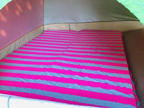 Tente Standard (4) | Wi-Fi gratuit, draps fournis