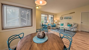 Unclassified image, 4 of 24, button - Cute Cottage w/ Deck Walk 115 Ft to Brewery & Cafe (Poulsbo)