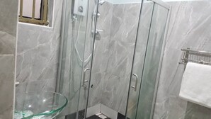 Pancuran Bilik Mandi