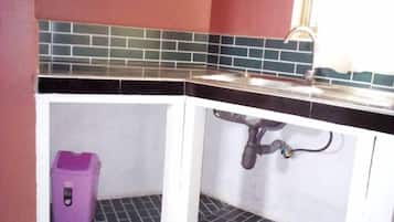Microwave, electric kettle, cookware/dishes/utensils