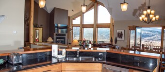 Beautiful Mountain Home.  5 Bedroom, 4 bath