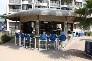 Bar (en la propiedad)