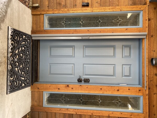 Exterior detail - Modern Townhome! Walk to Hyatt, Beaches, Ski Shuttle, Restaurants (Incline Village)