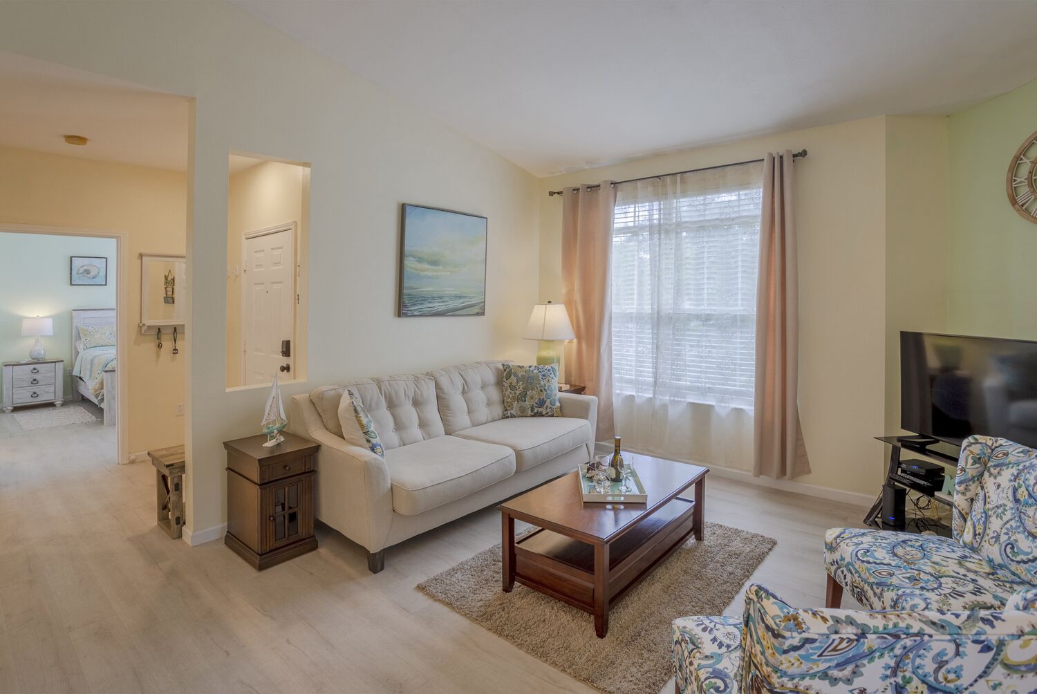 PROMO PRICES- POOL VIEW - CLEARWATER BEACH - FREE WI-FI/PARKING