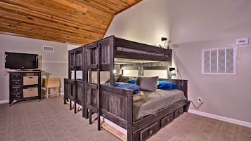 4 chambres, bureau, fer et planche à repasser, accès Internet