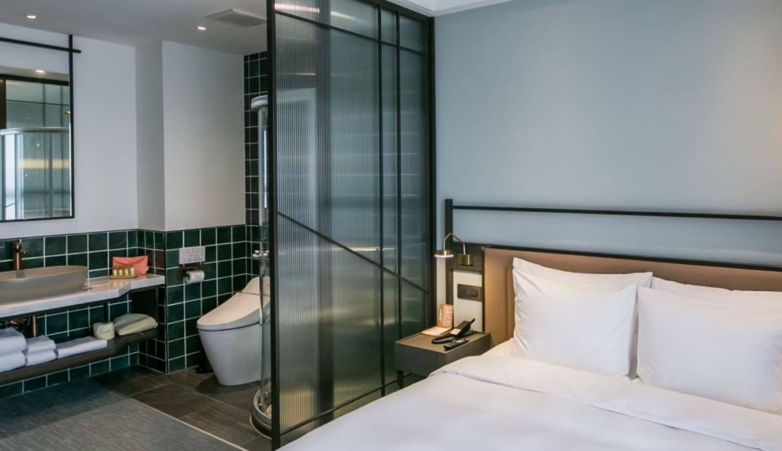 elite double room, 1 double bed, non smoking, ensuite (no view) | 1 bedroom, premium bedding, down duvets, pillow-top beds