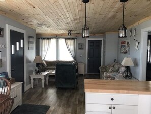 Interior - Beach Retreat - OceanFront Cottage (Kitty Hawk)